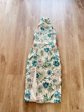 helsi paige white & blue floral sequin mesh embroidered high slit mini dress XS